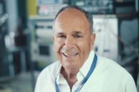 Κώστας Βαγενάς: Ανατρέπει τους κανόνες της Φυσικής;