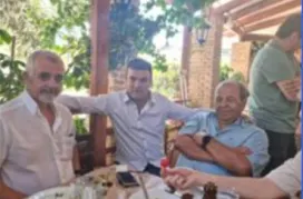 Ως ένας ελάχιστος φόρος τιμής!
