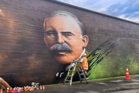 Φυσική ή Συλλογή Γραμματοσήμων;